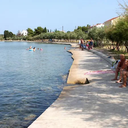 Apartment With Parking Space Mrljane, Pasman - 20850 *